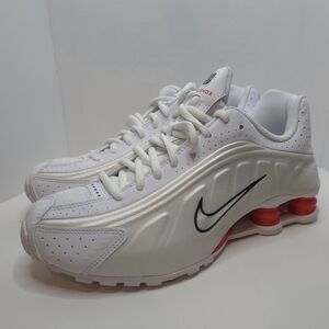 Nike Shox R4 in the "White/Phantom/Picante Red" 7y/8.5W